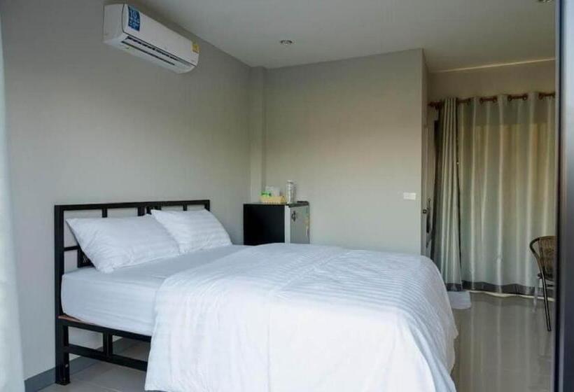 Meena Resort มีนารีสอร์ท