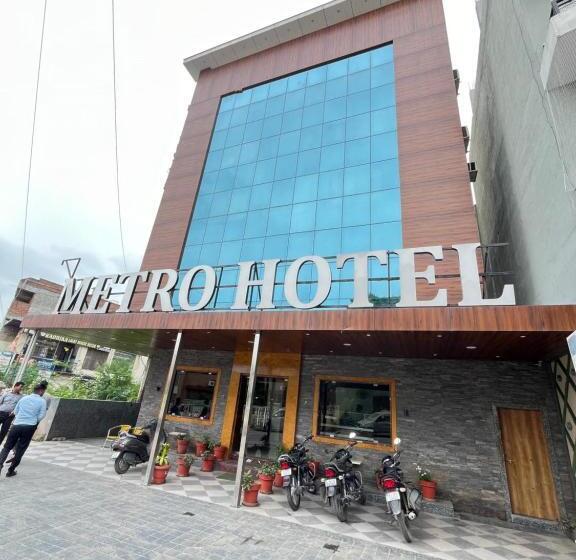 Metro Hotel Nathdwara , 500mtr 10min Walking From Shreenathji Temple