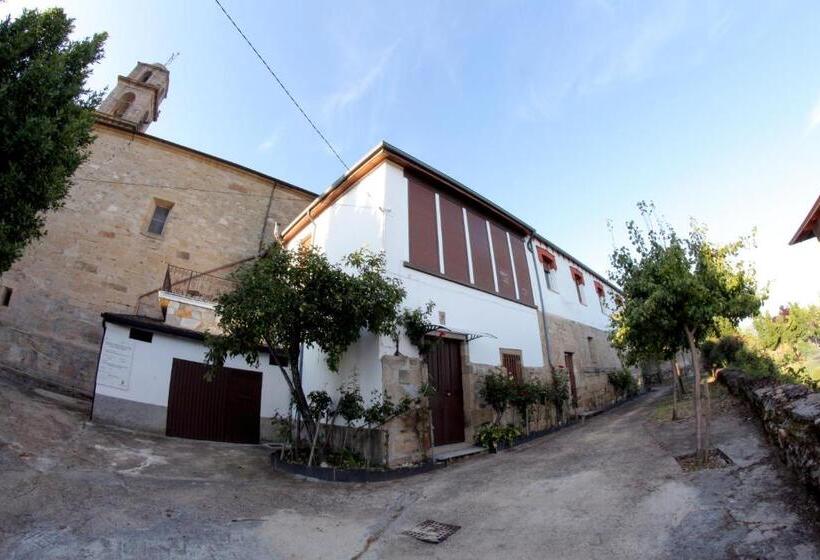 O Lar Albergue Larouco