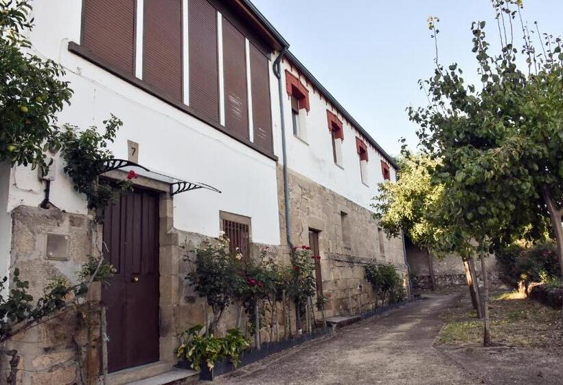 O Lar Albergue Larouco