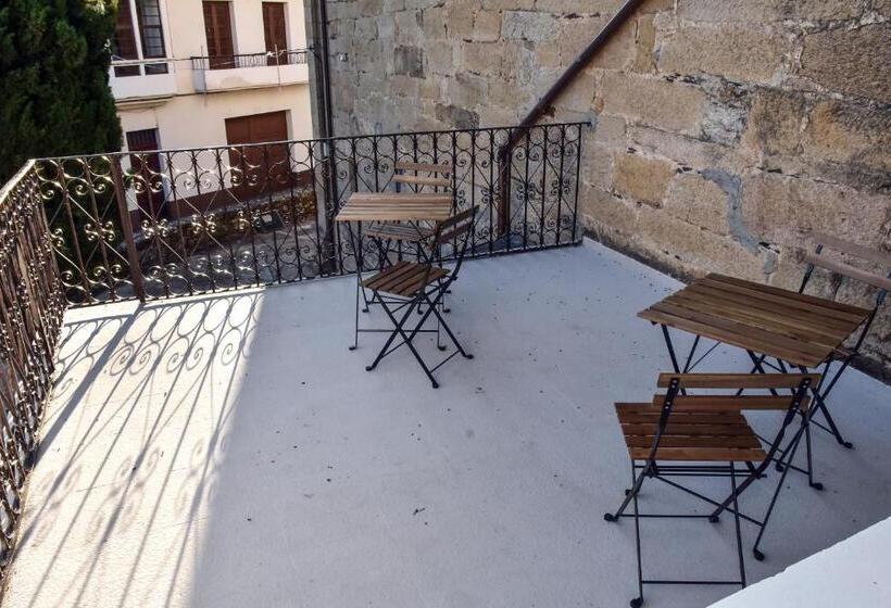 O Lar Albergue Larouco