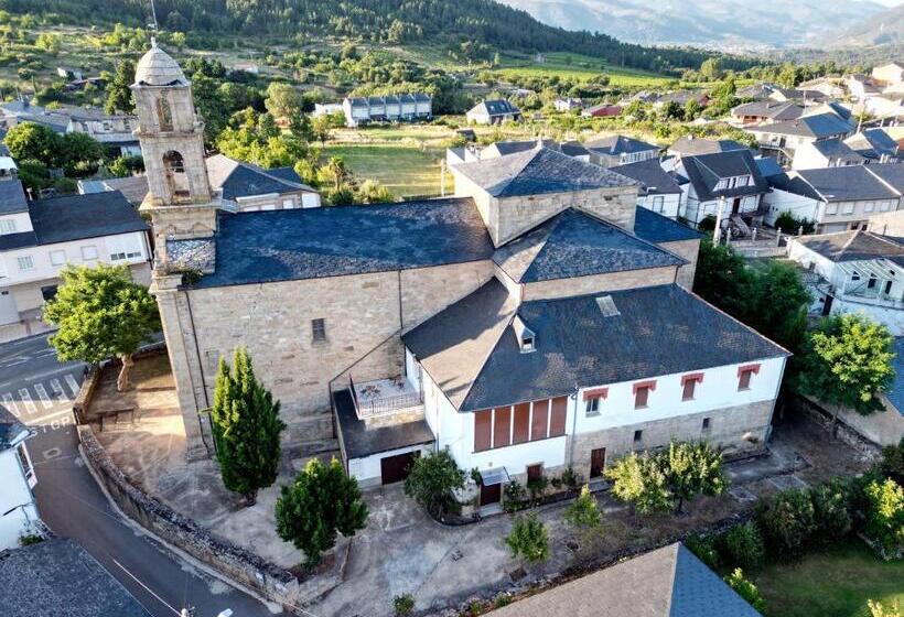 O Lar Albergue Larouco