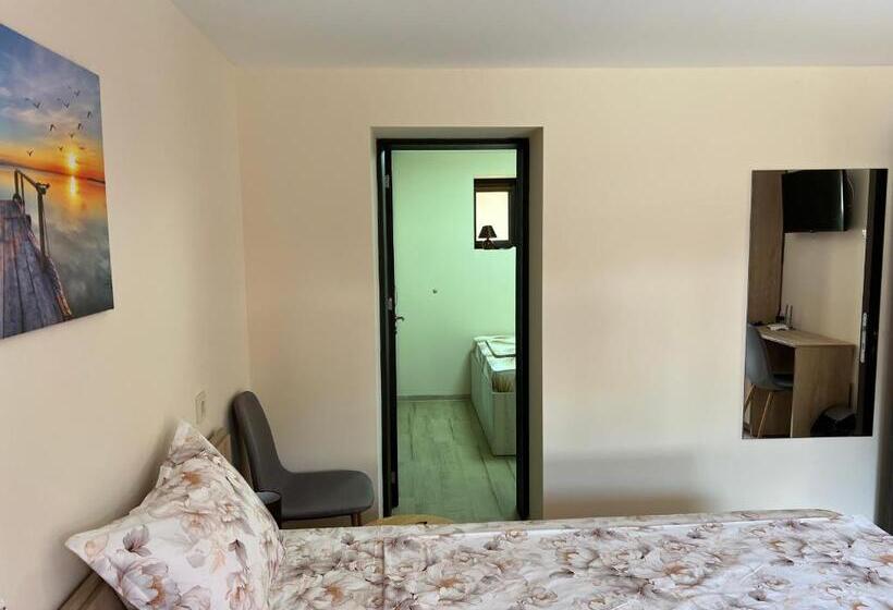 Pension (Hôtel basse catégorie) къща за гости бадови