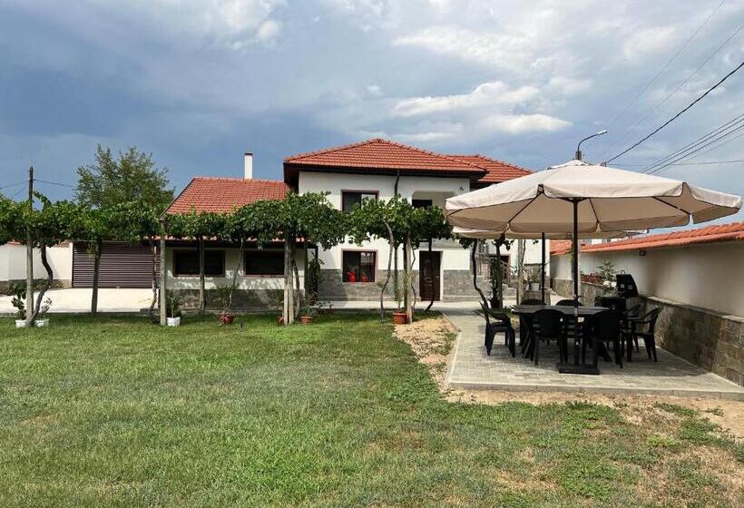 Pension (Hôtel basse catégorie) къща за гости бадови