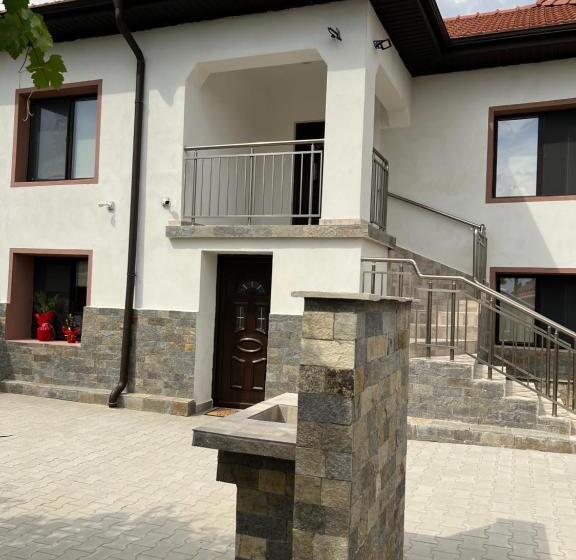 Pension (Hôtel basse catégorie) къща за гости бадови