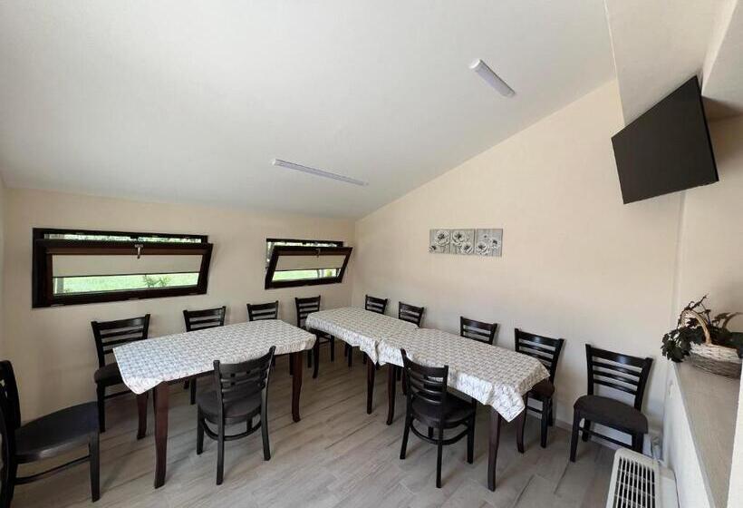 Pension (Hôtel basse catégorie) къща за гости бадови