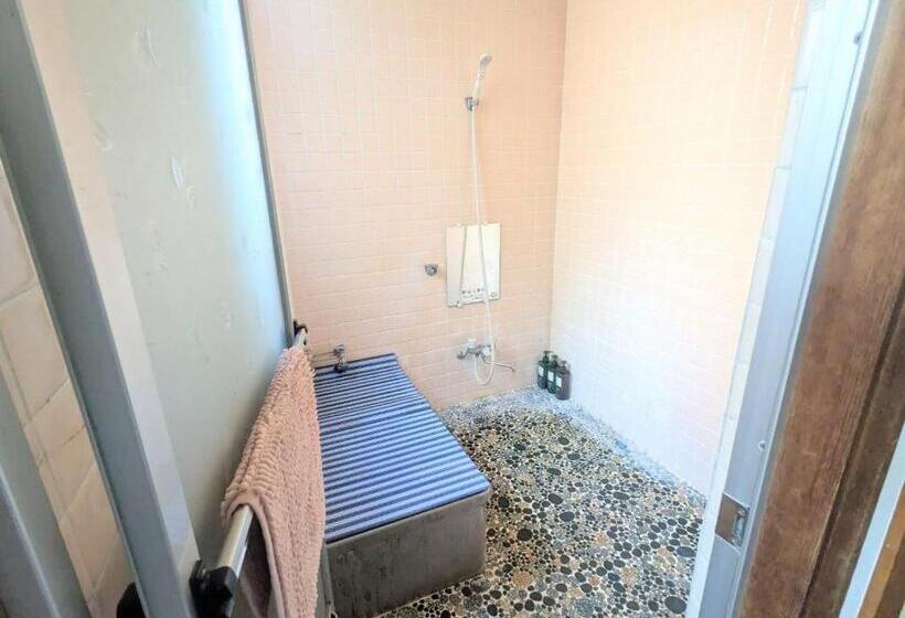 ペンション 北アルプスの麓一軒家シェアハウスの中にある和室宿