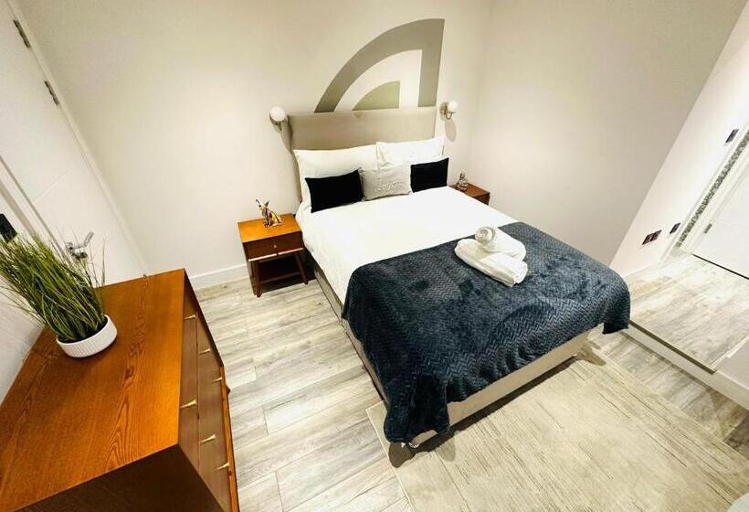 ペンション Brand New En Suite, Super Location