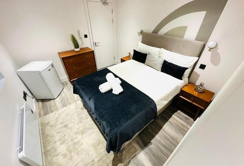 ペンション Brand New En Suite, Super Location