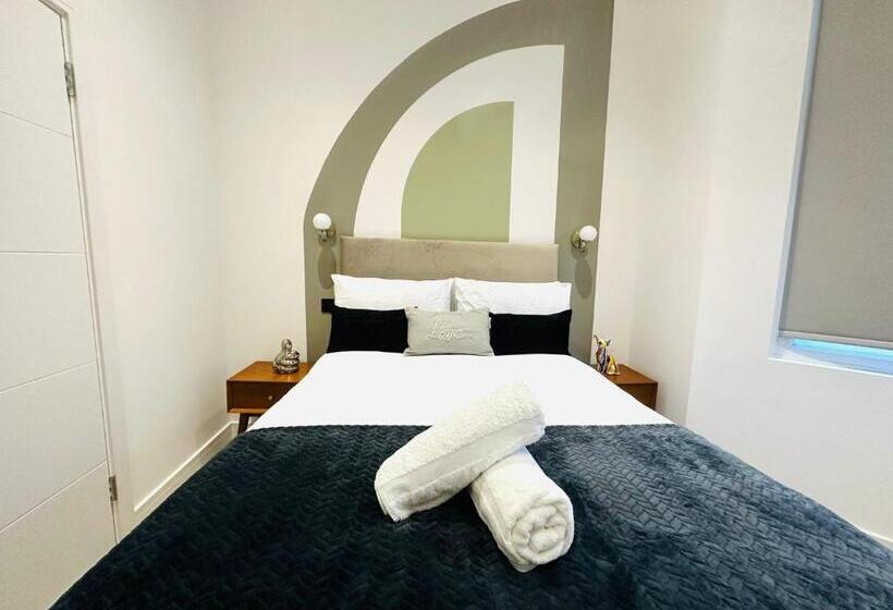 ペンション Brand New En Suite, Super Location