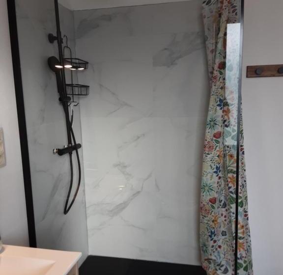 膳宿费 Chantal&thierry