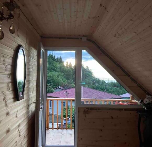 پانسیون Cottage In The Mountains Of Adjara