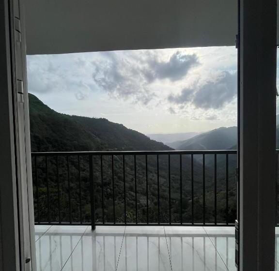 펜션 Eagle Heights Resort