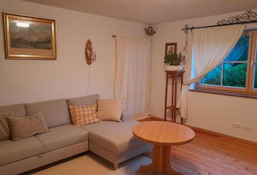 ペンション Haus Lemmerer