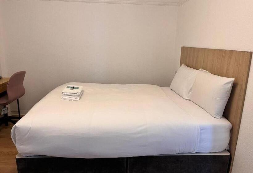 ペンション Hornfair House