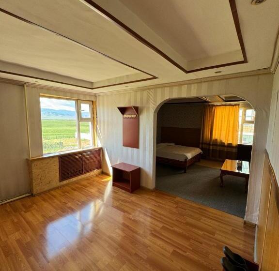 پانسیون Khuvsgul Edelweiss