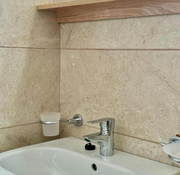 بنسيون Menzel Yahia