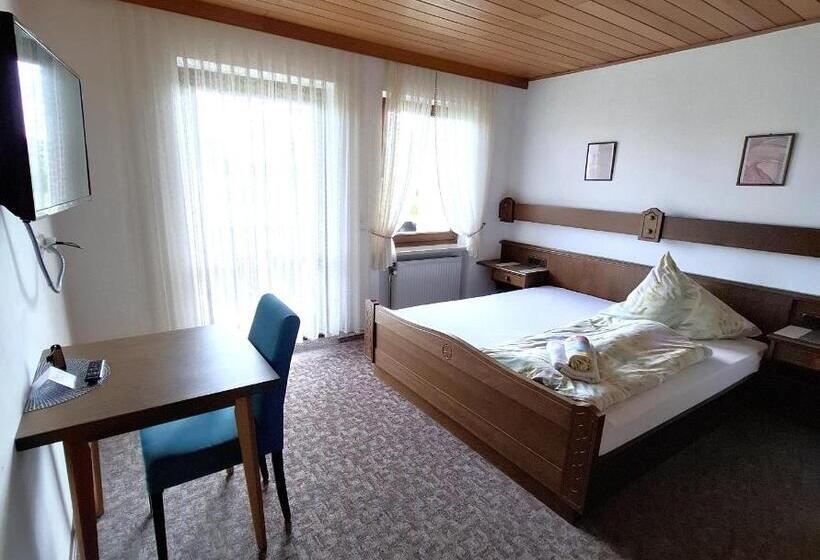 ペンション Monteurzimmer Lichtenauer Hof