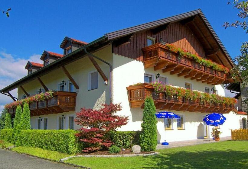 ペンション Monteurzimmer Lichtenauer Hof