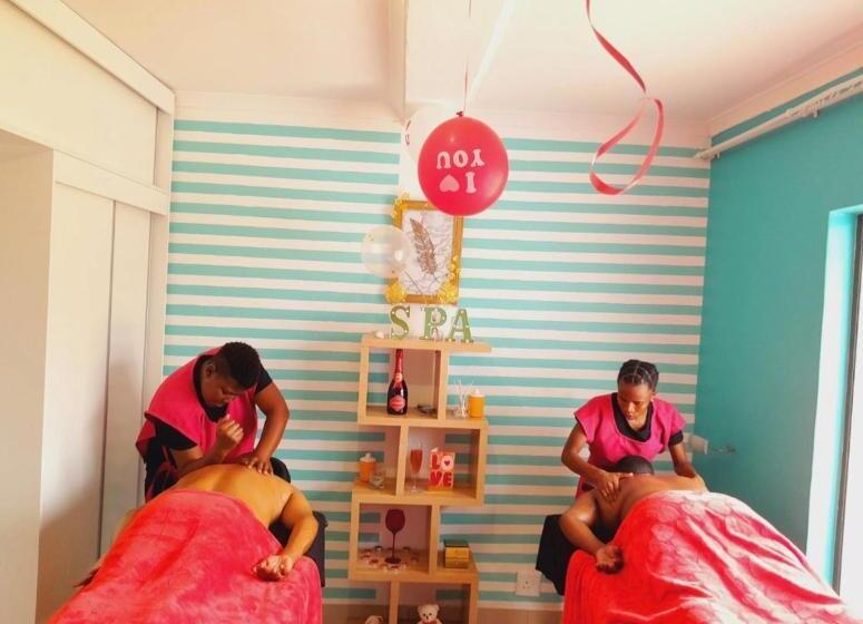 膳宿费 Palma Spaces