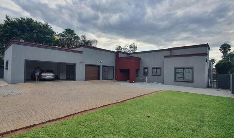 膳宿费 Palma Spaces