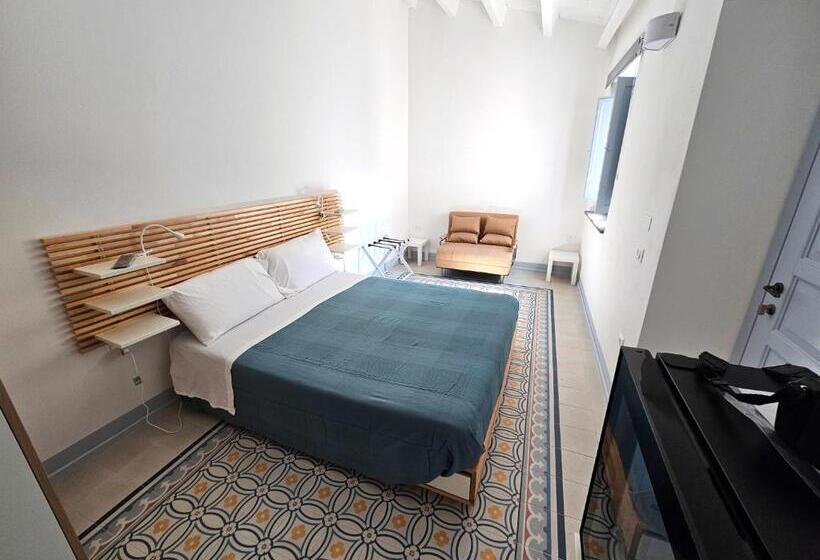 פנסיון Rosa Dei Venti Guest House