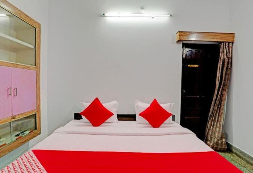 بنسيون Shivaay Guest House