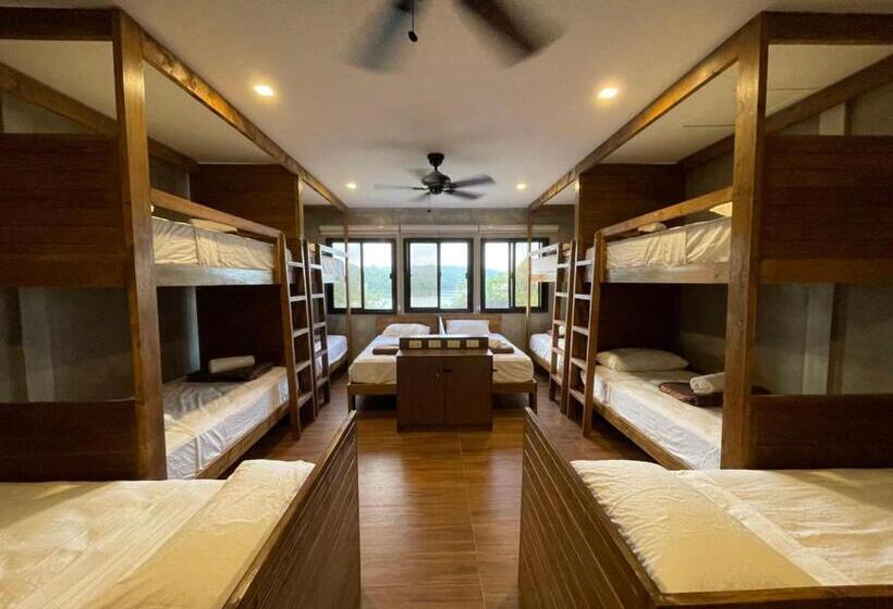 펜션 Sofia S Lake Resort Cavinti