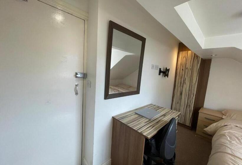 פנסיון Town Centre, Very Convenient