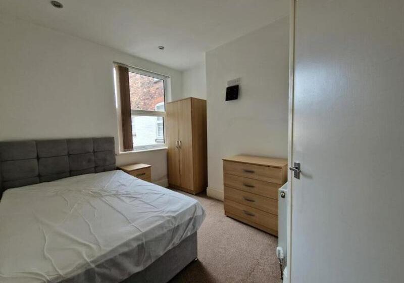 פנסיון Town Centre, Very Convenient