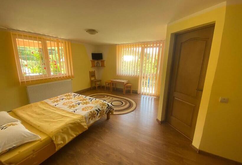 ペンション Vila Roxy