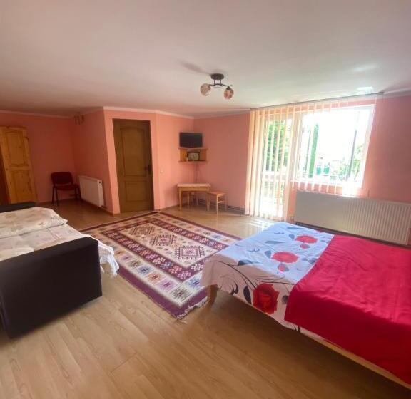 פנסיון Vila Roxy