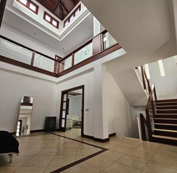 펜션 Villa Anahera Rooms