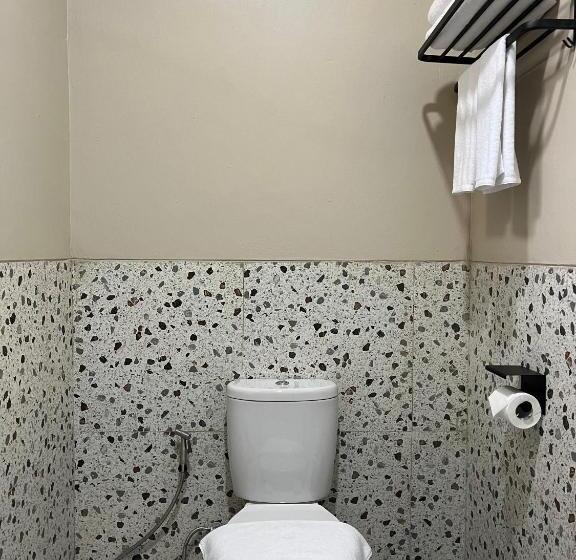 リゾートホテル Heha Waterfall Suites & Camping Ground