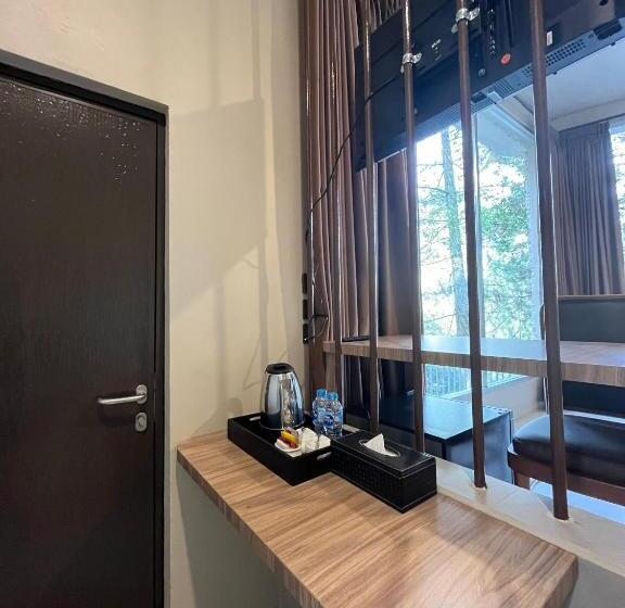 リゾートホテル Heha Waterfall Suites & Camping Ground