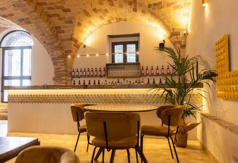 منتجع The Vinum Suites