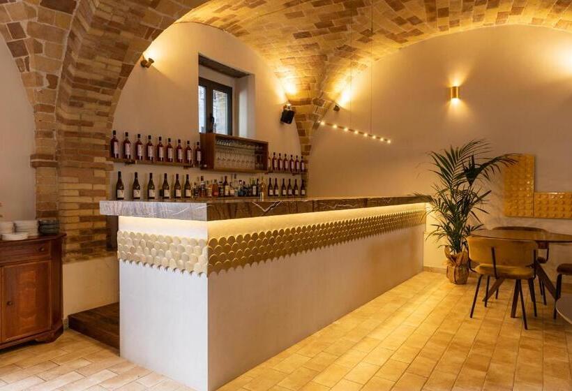 منتجع The Vinum Suites