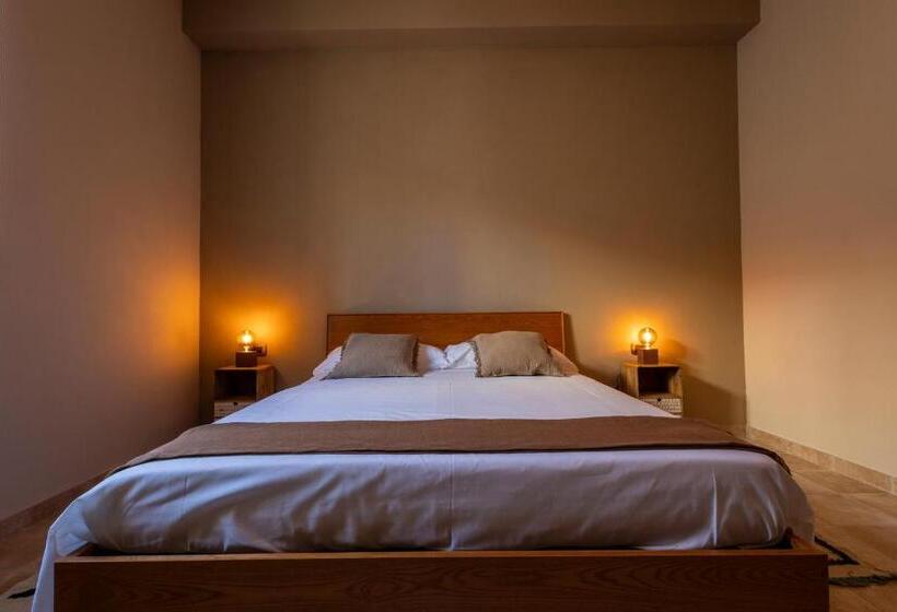 منتجع The Vinum Suites