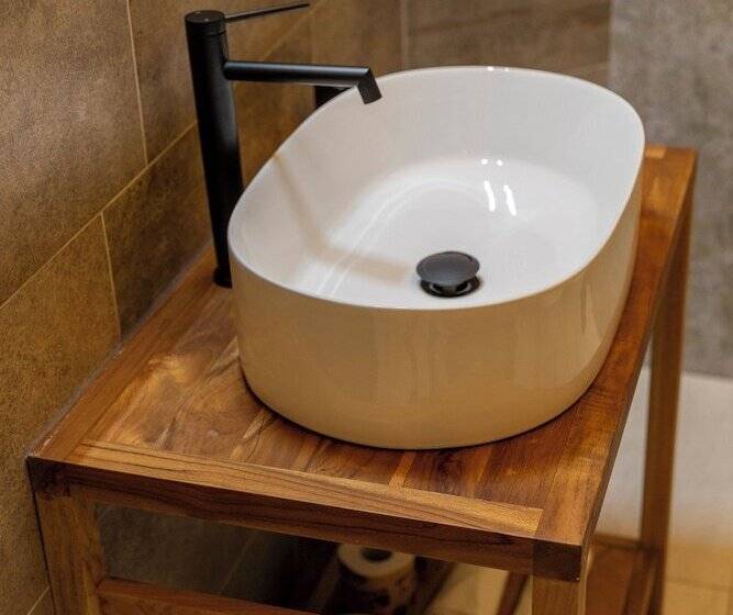 منتجع The Vinum Suites