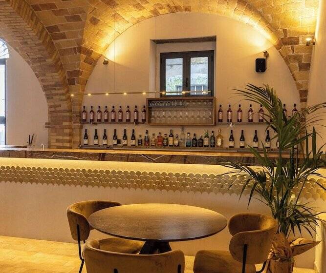 منتجع The Vinum Suites