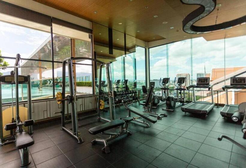 Cozy Room Near Night Bazaar