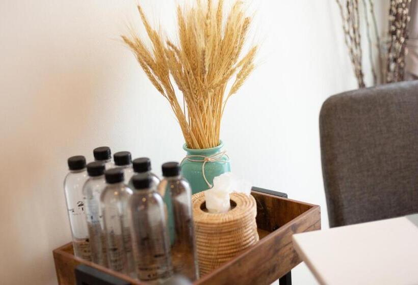 Cozy Room Near Night Bazaar