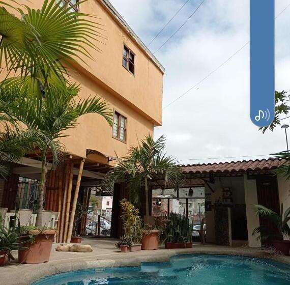 هاستل Piedra Del Mar