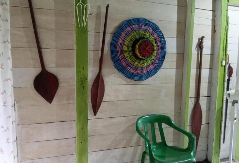 هاستل Posada Madre Tierra