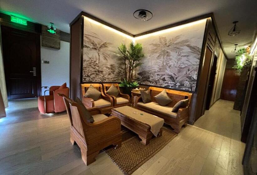 הוסטל Spa Shalom Suites