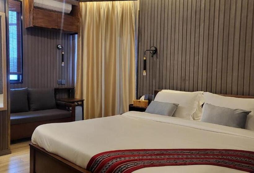 הוסטל Spa Shalom Suites