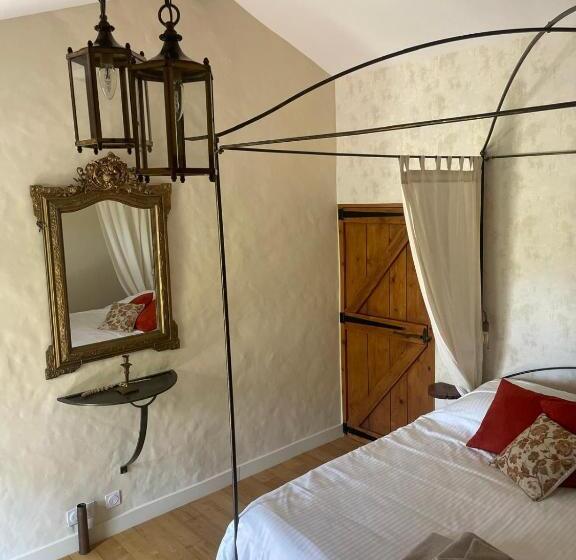 住宿加早餐  Cyprès Du Château