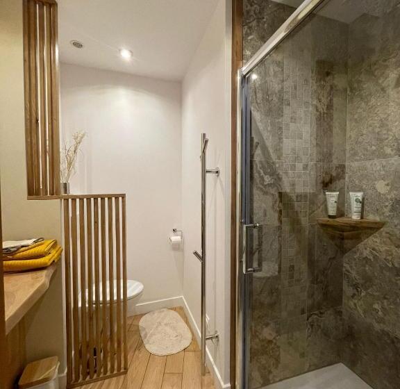 住宿加早餐  Cyprès Du Château