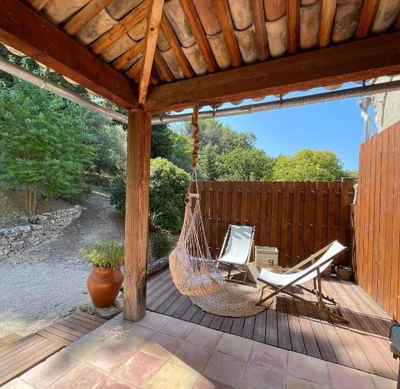 住宿加早餐  Cyprès Du Château