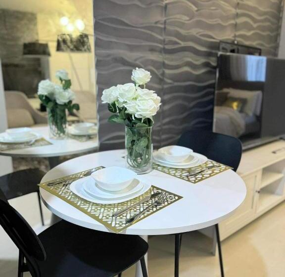 تختخواب و صبحانه Demillo Style Suites At Smdc